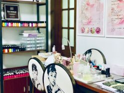 -杉惠素颜美妆皮肤管理中心