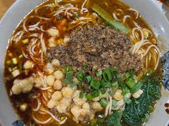 -丁丁猫重庆小面(徐州路店)