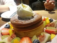 香草浆果松饼-邊渡咖啡