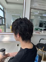 -镁连社·美联社