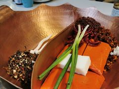-墨居上隐·院子里火锅(峨眉店)