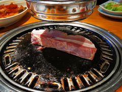 -唯成•韩国炭火烤肉 유성고기