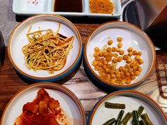 -明洞阿姨·韩式酱蟹烤肉·创意料理(三元桥店)