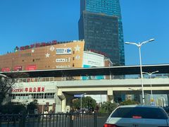 -上海龙之梦万丽酒店