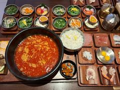 -银米·云南传统过桥米线(双廊黑金冠店)