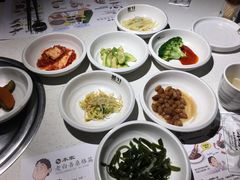 餐前小菜-本家韩国烤肉(青岛万象城店)