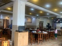 大堂-玉林杜十三鲜牛馆·旗舰店