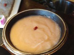 -老牌坊云南鱼豆花火锅(哈西万达店)