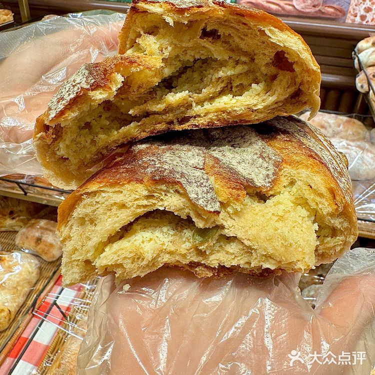 不是在韩国🇰🇷在福田!🥖窑滚面包新店来啦