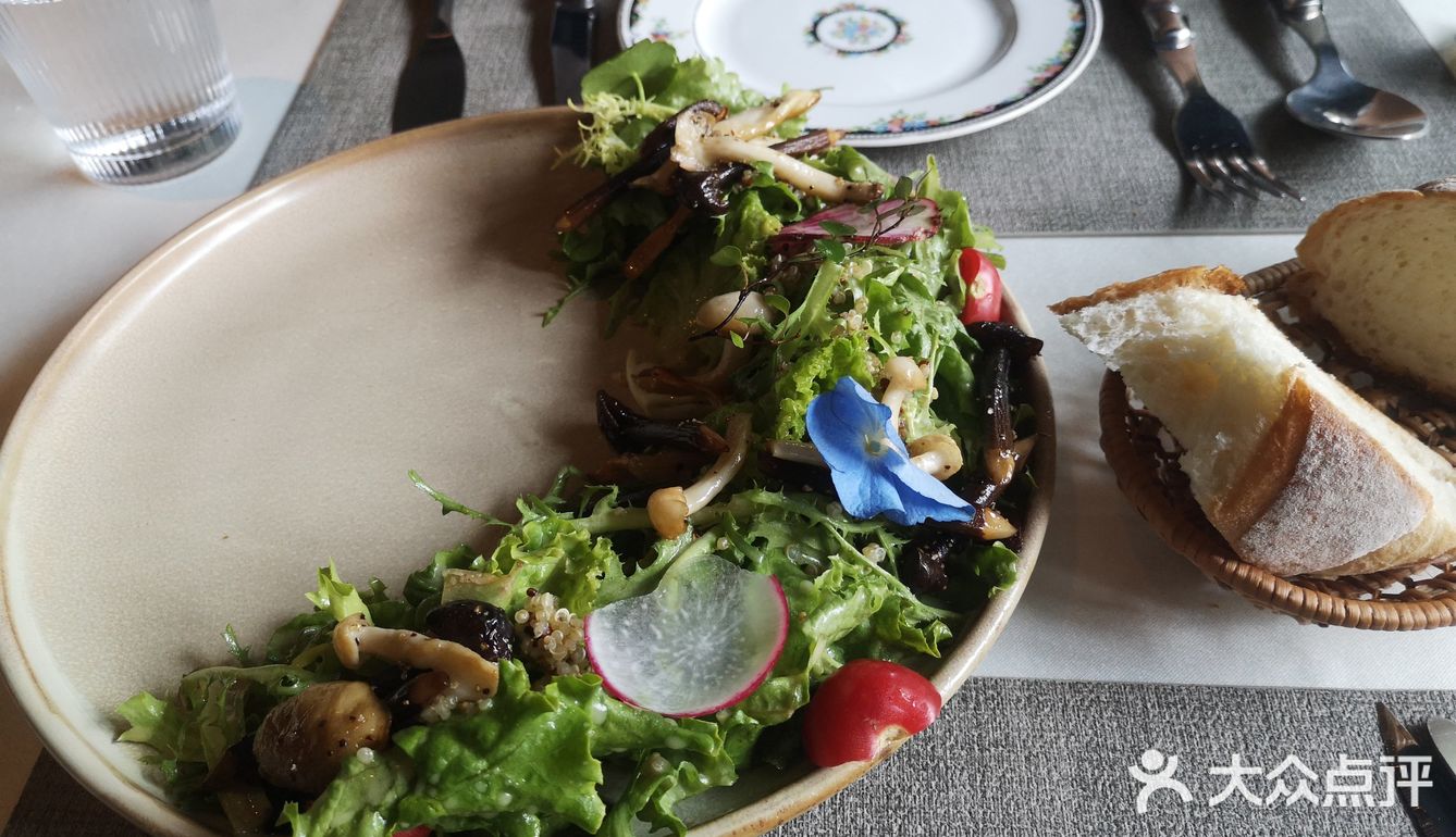 来东营出差，研究了一下大众点评的西餐来了这家