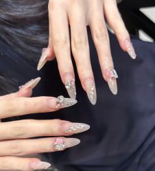 -赢韵美甲美睫瑞士净斑中心