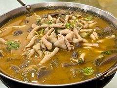 酸菜鸭血锅-余杨鸭鸭餐厅