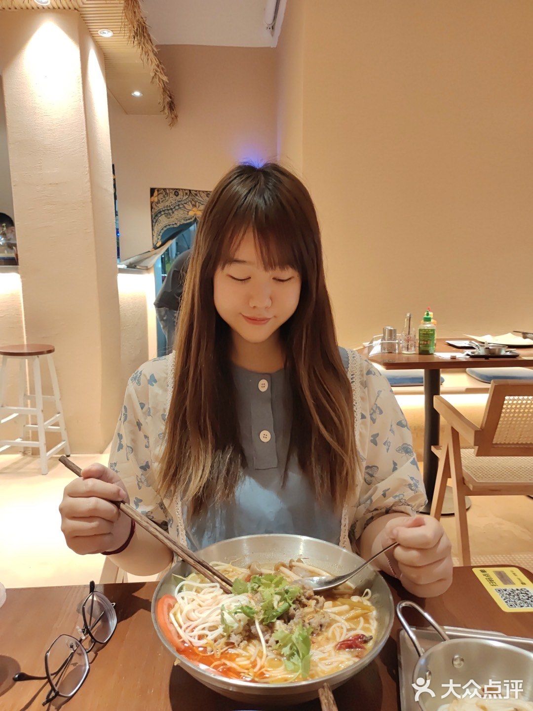 随手一拍就像穿越到东南亚的泰式链料理店～