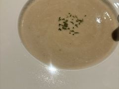 奶油蘑菇汤-和牛食堂•BISTRO(广州首店)