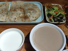 -蒙艾里民族传统菜蒙餐