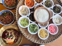 -包整·丝娃娃(一览甲秀楼风景店)