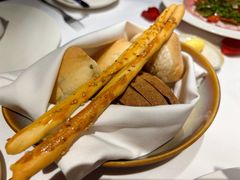 -Erman岩烧牛排(虹桥南丰城店)