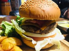 牛肉汉堡-404干式熟成牛排馆•聚会餐厅