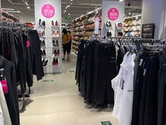-唯品会(北京国瑞城店)