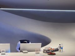 -涨巢·潮玩水疗局