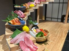 -山川小町·极番烧肉(新地假日广场店)