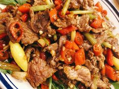 小炒黄牛肉-堂瓦里·传统赣菜(第一街区店)