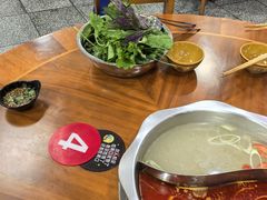 -丁记火锅·酸汤牛肉