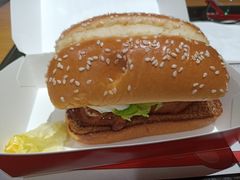 新奥尔良烤鸡腿堡-肯德基(中心书城店)