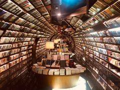 -钟书阁(珍园店)