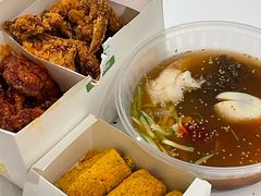 -BHC炸鸡(明洞总店)