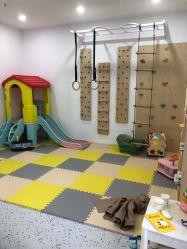 -熊小米专业儿童游泳馆