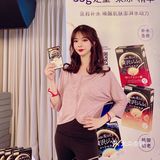 敷完后，觉得自己的脸软软的，很水润，还很有光泽呢！