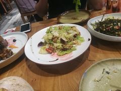 花蚬子肉炒牛心菜-顺承小院儿
