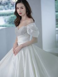 -艾米丽婚纱礼服