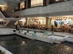 -广东大厦酒店(广州北京路步行街纪念堂地铁站店)