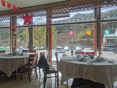 -何适山庄(水长城P2停车场店)