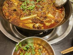 -鸿顺老铁锅美蛙鱼府(解放碑店)