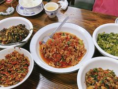 -笨罗卜浏阳菜馆(太平街店)