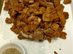 -老码头黑皮肘子锅包肉熏酱水饺(文政街店)