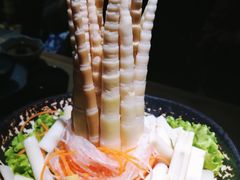 竹笋-湊湊火锅·茶憩(石家庄万象城店)