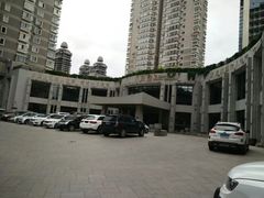 -八府香鸭·啫啫煲(华山路店)