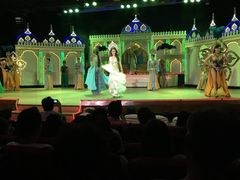 -金东尼人妖秀