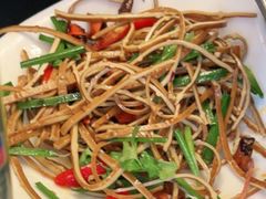 -有红鸡毛店·川菜(建设路店)