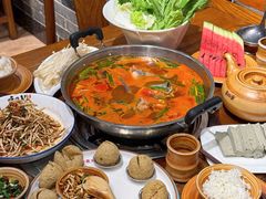 -亮欢寨酸汤鱼(沙冲路店)