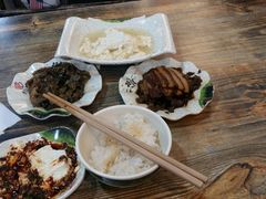 -丘艳豆花饭(国泰广场店)