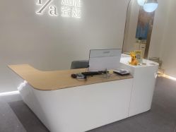 -萱娅美颜美体中心