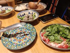 -洱火云南酸菜牛肉火锅(石景山当代商城店)