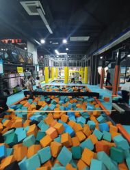 -蹦贝运动中心·蹦床·攀岩·闯关(龙岗店)