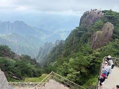 -黄山光明顶山庄