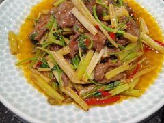 -万重锦·人文川菜馆(骡马市店)